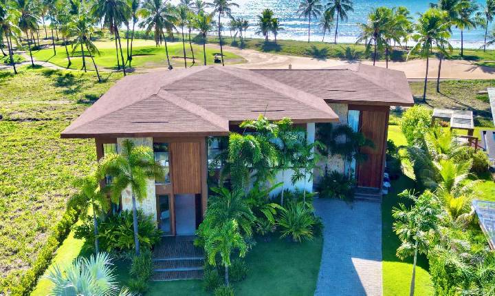 Casa alto padrão 6 suítes Condomínio Iberostate Praia do Forte Bahia